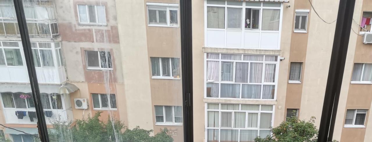 Bloom Box Apartments Craiova Eksteriør bilde