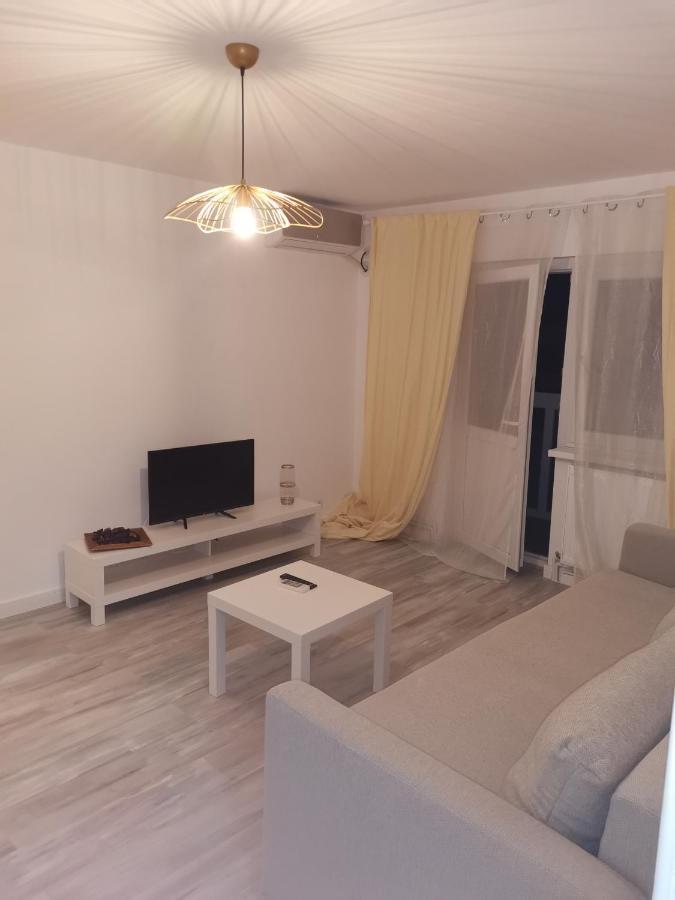 Bloom Box Apartments Craiova Eksteriør bilde