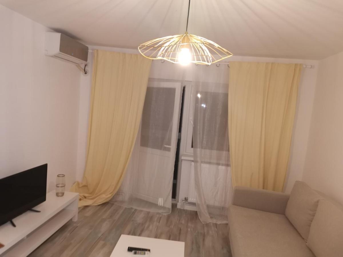 Bloom Box Apartments Craiova Eksteriør bilde