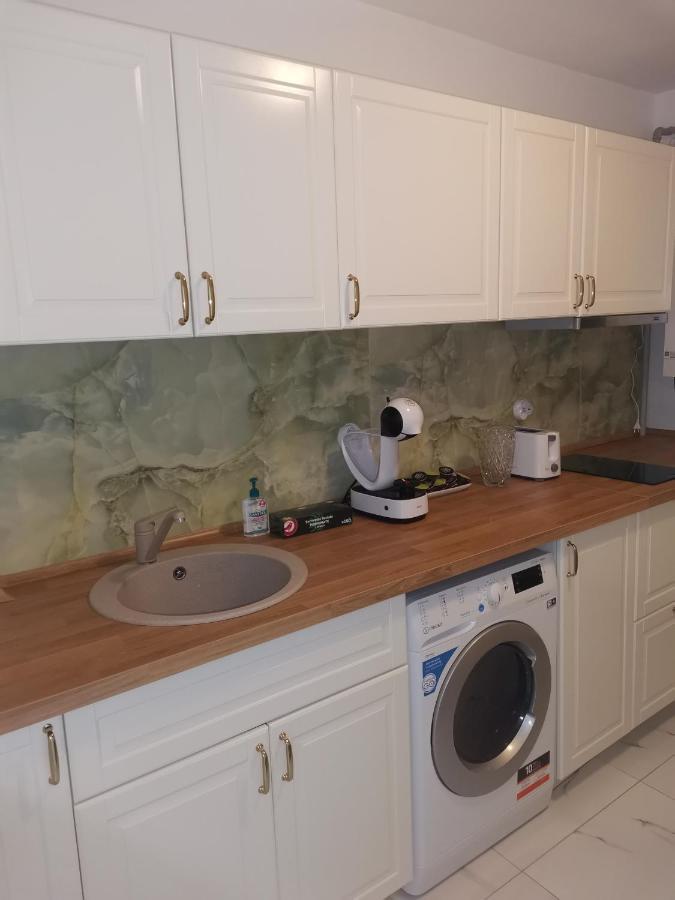 Bloom Box Apartments Craiova Eksteriør bilde